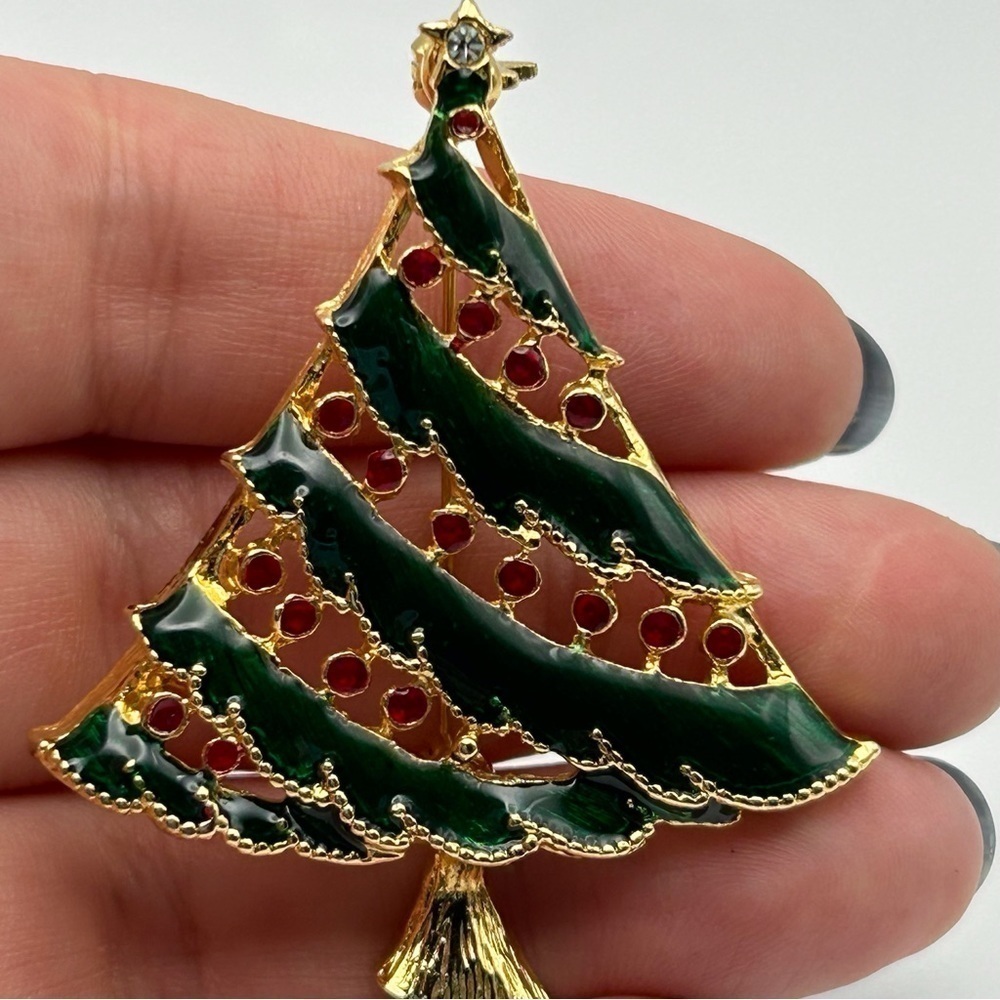 Small Christmas Enamel Tree Brooch Christmas Holidays Green with Red Lights - Picture 4 of 8